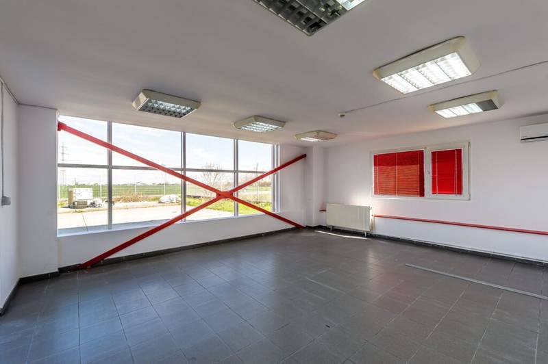 Hală industrială ideală pentru producție sau showroom în Arad 553mp De închiriat Hală industrială ideală pentru producție sau showroom în Arad 553mp în zona Gradiste 2 camere Arad 10