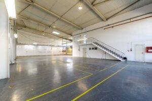 Hală industrială ideală pentru producție sau showroom în Arad 553mp De închiriat Hală industrială ideală pentru producție sau showroom în Arad 553mp în zona Gradiste 2 camere Arad 4
