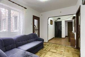 De vânzare Apartament spatios cu 4 camere strada Fat Frumos în zona Aurel Vlaicu 4 camere 3 dormitoare Arad 2