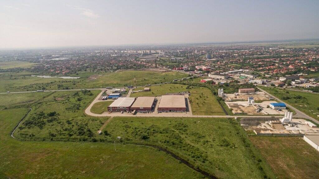 De vânzare Spațiu comercial 333 mp în zona Nord 12 camere Arad 6