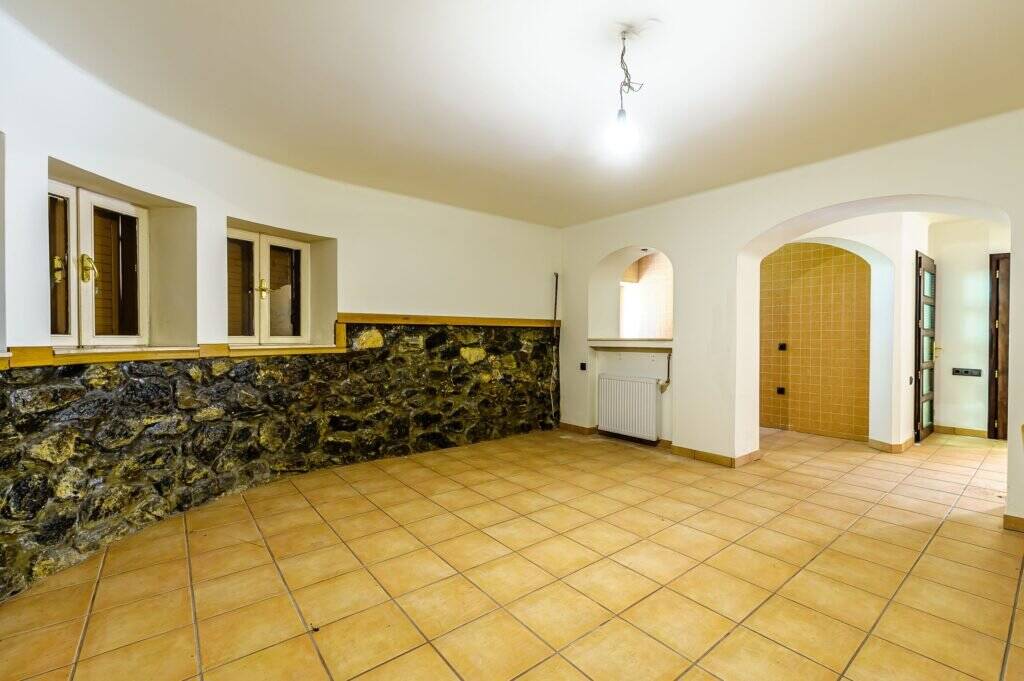 De vânzare Proprietate Vândută Apartament la casă tip duplex pe Strada 9 Mai în zona Central 3 camere 2 dormitoare Arad 9