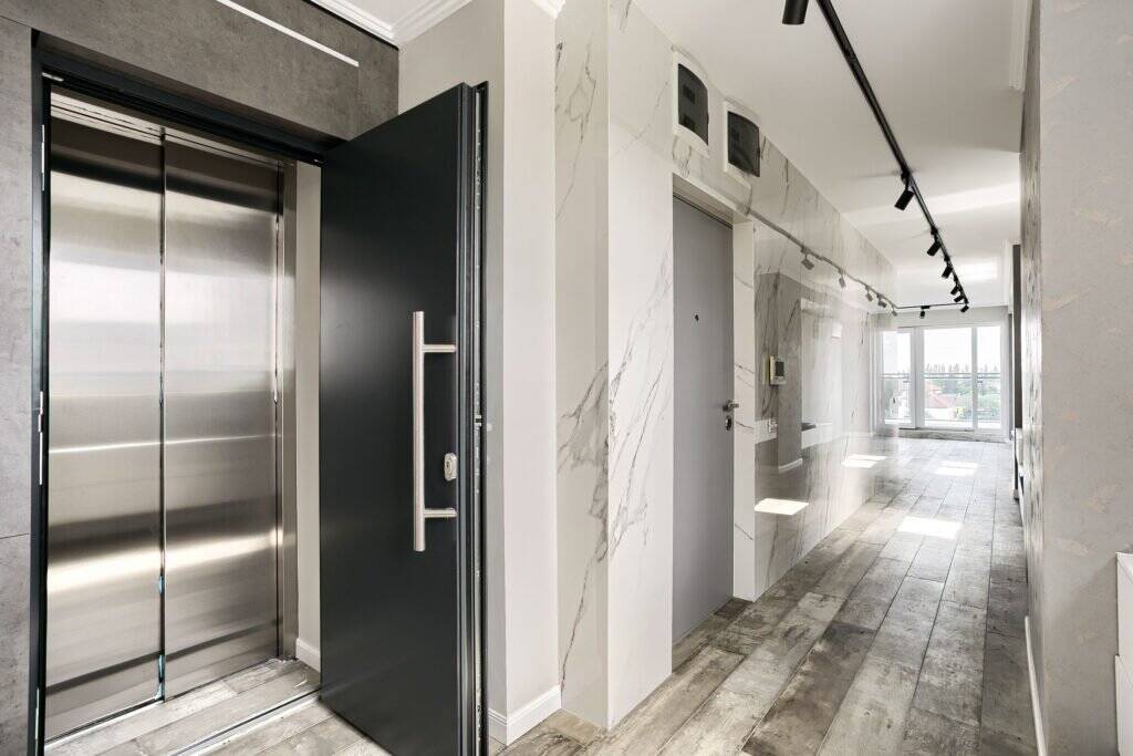 De vânzare Penthouse bloc nou lângă Malul Muresului în Arad în zona Ultracentral 2 camere 1 dormitor Arad 7