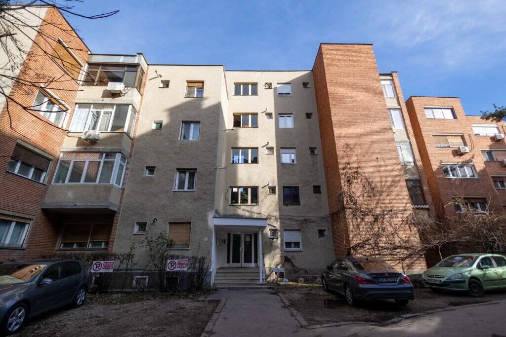 De vânzare Apartament decomandat 3 camere – str. Horia – COMISION 0% în zona Ultracentral 3 camere 2 dormitoare Arad 6