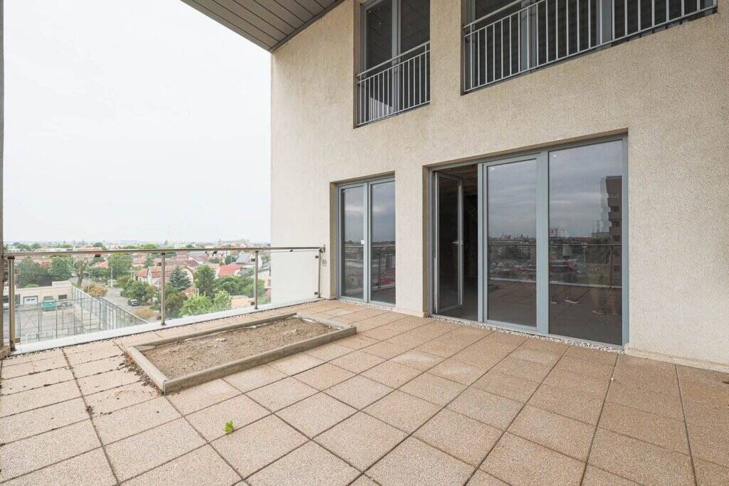 De vânzare PENTHOUSE DE VIS ÎN ARAD | BLOC NOU EXCLUSIVIST BERMO în zona Functionarilor 5 camere 3 dormitoare Arad 2