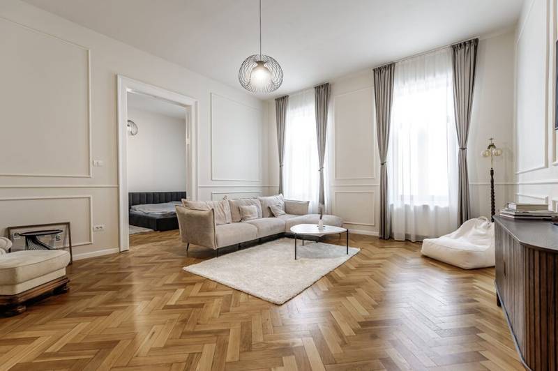 De vânzare PROPRIETATE VÂNDUTĂ Apartament premium cu 3 camere Ultracentral în zona Ultracentral 3 camere 2 dormitoare Arad 2