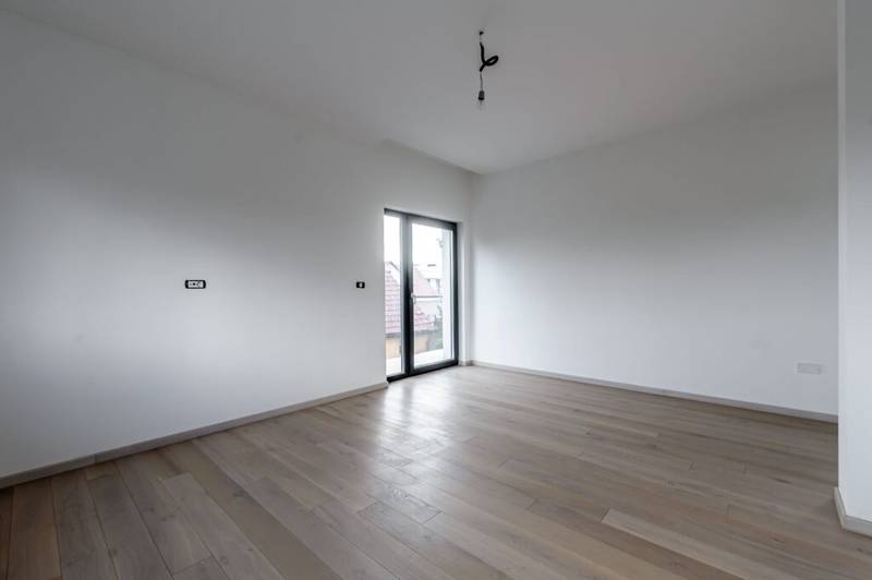 De vânzare Vila Premium 5 camere – Subcetate, Arad – COMISION 0% în zona Subcetate 5 camere 3 dormitoare Arad 3
