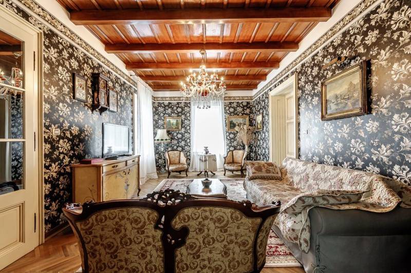 De vânzare REZERVAT Visezi la o proprietate unică, plină de istorie și farmec? în zona Arad 5 camere 2 dormitoare Arad 11