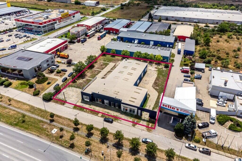 De vânzare Reprezentanță auto de vânzare – Arad, Zona Industrială Micalaca Est în zona Micalaca Arad 1