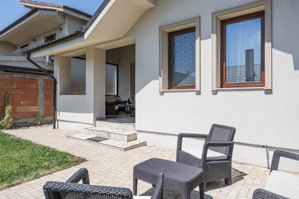 De vânzare VANDUT! Vila premium la cheie in Subcetate în zona Subcetate 4 camere 3 dormitoare Arad 3