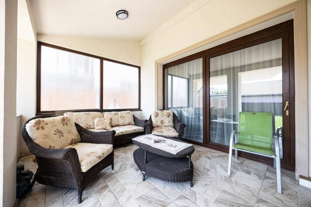 De vânzare VANDUT! Vila premium la cheie in Subcetate în zona Subcetate 4 camere 3 dormitoare Arad 4