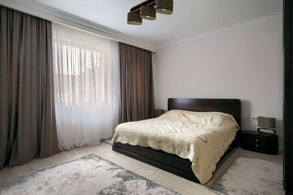 De vânzare VANDUT! Vila premium la cheie in Subcetate în zona Subcetate 4 camere 3 dormitoare Arad 6