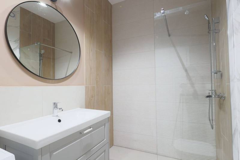 Apartament in cel mai nou bloc ARED RED9, fără agenție – comision 0 De vânzare Apartament in cel mai nou bloc ARED RED9, fără agenție – comision 0 în zona UTA 2 camere 1 dormitor Arad 5