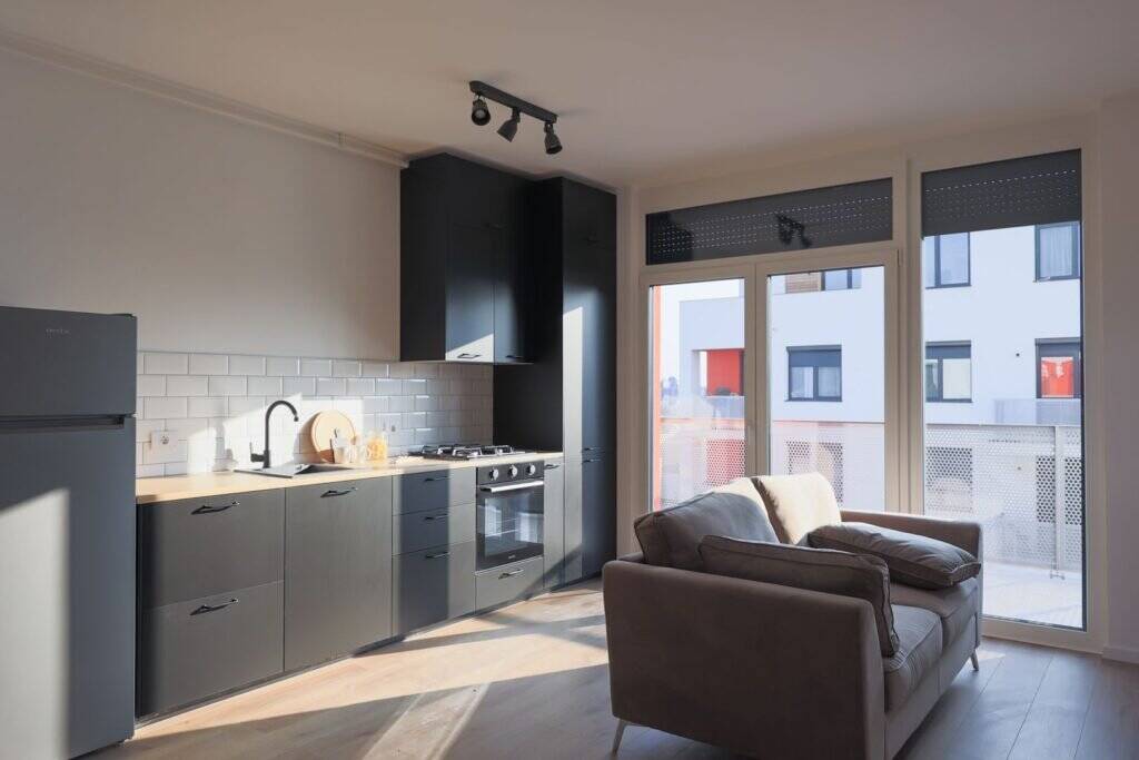 De vânzare Apartament nou cu 2 camere – deja închiriat până în Mai 2026 în zona Central 2 camere 1 dormitor Arad 1