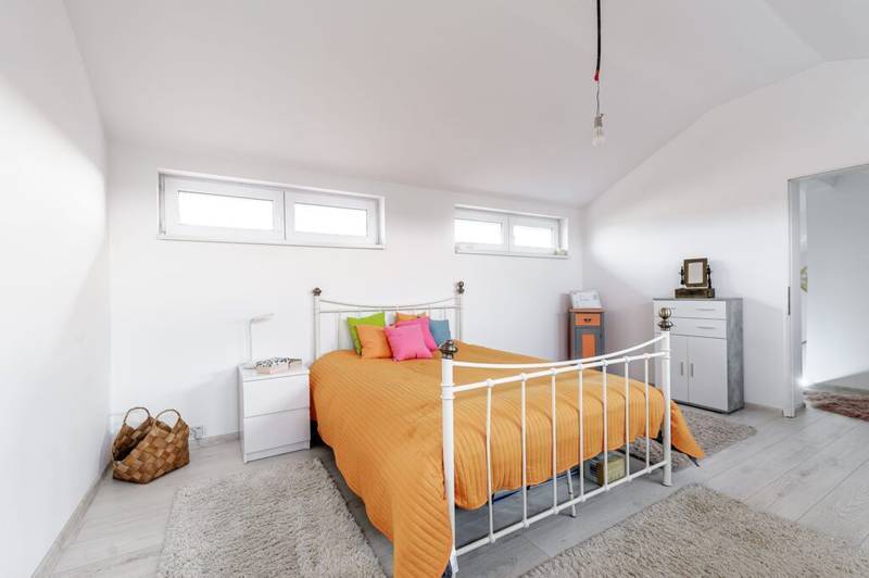 Apartament tip Samantha cu 3 camere în Bujac – etaj 2+M De vânzare Apartament tip Samantha cu 3 camere în Bujac – etaj 2+M în zona Bujac 3 camere 2 dormitoare Arad 3