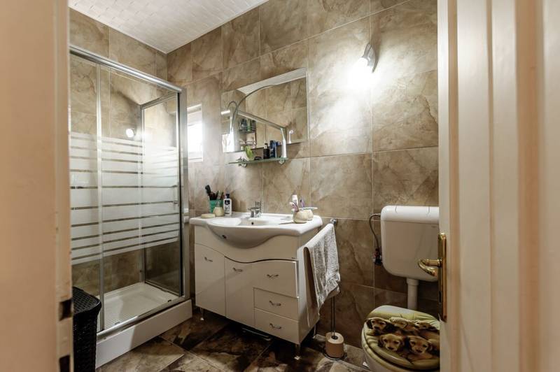 De vânzare Apartament cu 4 camere LUX, zona Gloria – Pedagogic – Malul Mureșului în zona Ultracentral 4 camere 2 dormitoare Arad 9