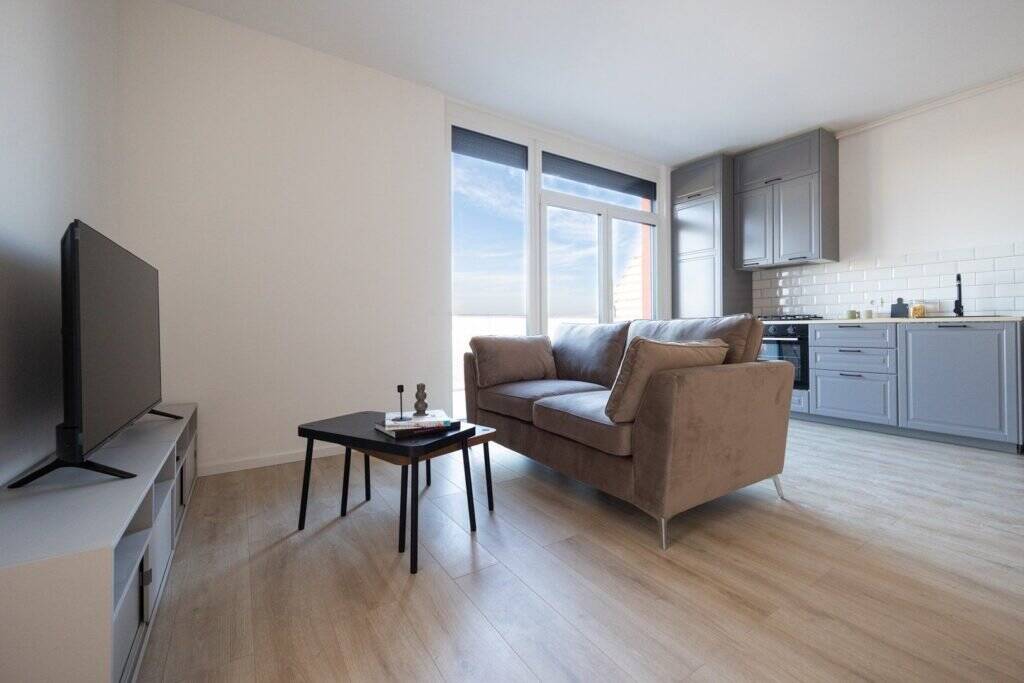 De vânzare ultimul apartament disponibil din blocul R38 De vânzare De vânzare ultimul apartament disponibil din blocul R38 în zona Central 2 camere 1 dormitor Arad 1