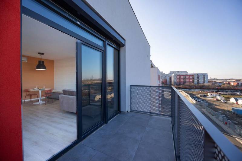 De vânzare ultimul apartament disponibil din blocul R38 De vânzare De vânzare ultimul apartament disponibil din blocul R38 în zona Central 2 camere 1 dormitor Arad 6