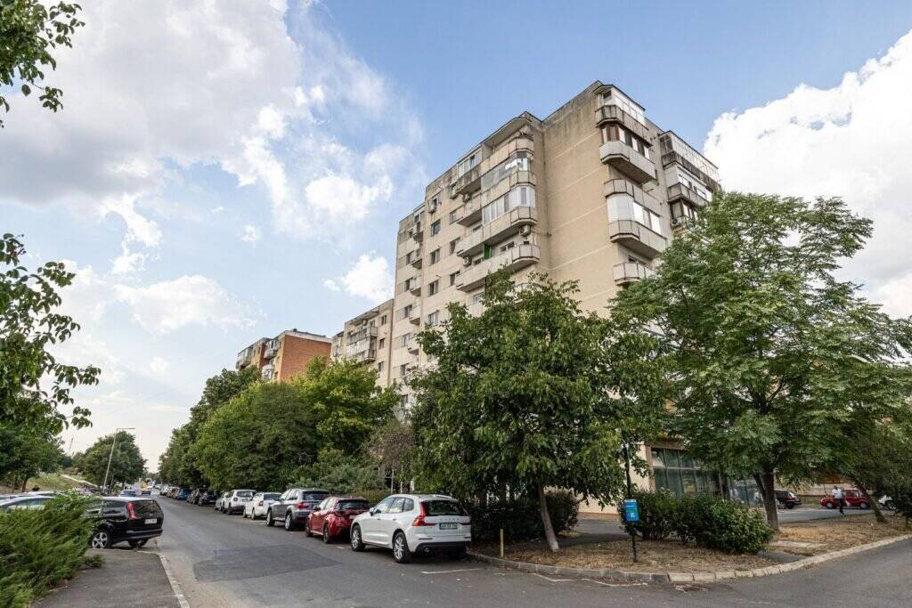 De vânzare Vedere directă spre faleza Mureșului, disponibil acum Micalaca 300 în zona Micalaca 4 camere 3 dormitoare Arad 13