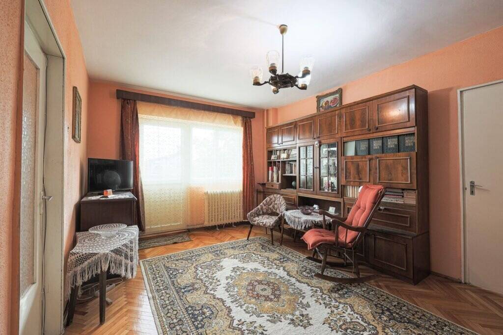 De vânzare Vedere directă spre faleza Mureșului, disponibil acum Micalaca 300 în zona Micalaca 4 camere 3 dormitoare Arad 7