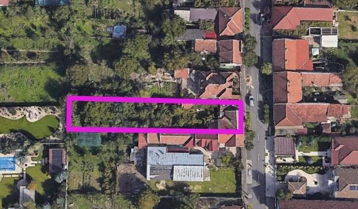 De vânzare Teren cu front stradal de 14m. Vecini de calitate în Pârneava. în zona Parneava Arad 2