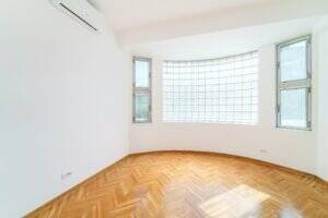 Arbema Office Arad. Birouri de închiriat De închiriat Arbema Office Arad. Birouri de închiriat. în zona Aurel Vlaicu 29 camere Arad 17