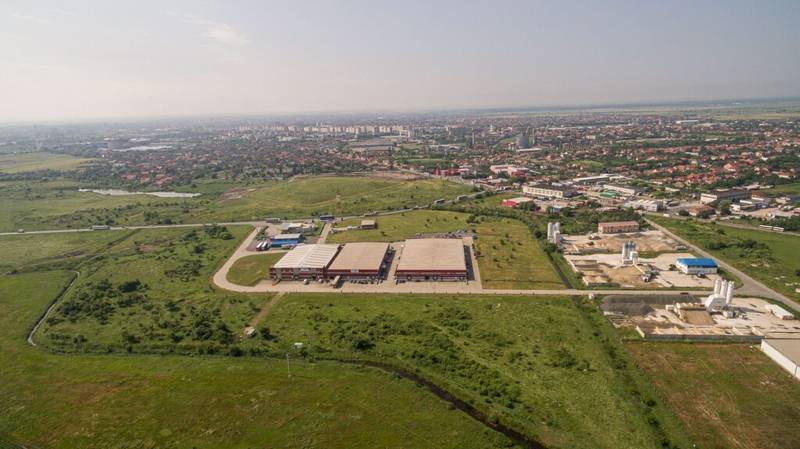 Spațiu comercial 333 mp De vânzare Spațiu comercial 333 mp în zona Nord 12 camere Arad 6