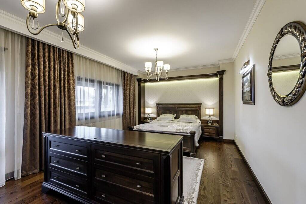PRET NOU!!!   Vilă de Lux în Grădiște 