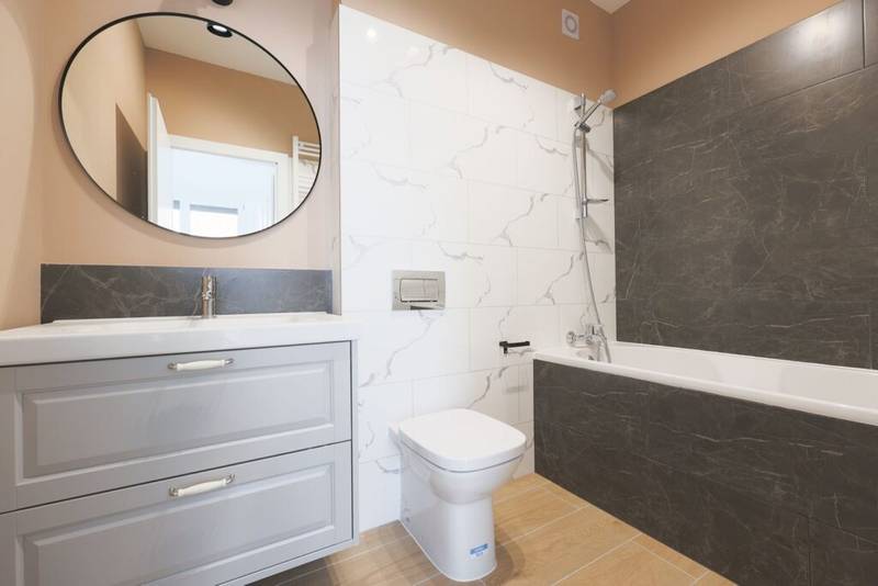 Cel mai spatios apartament ARED 1 bucata disponibila De vânzare Cel mai spatios apartament ARED 1 bucata disponibila în zona Aurel Vlaicu 3 camere 2 dormitoare Arad 2