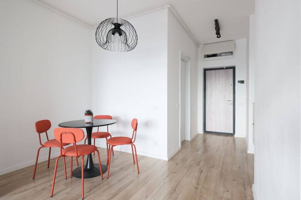 Cel mai spatios apartament ARED 1 bucata disponibila De vânzare Cel mai spatios apartament ARED 1 bucata disponibila în zona Aurel Vlaicu 3 camere 2 dormitoare Arad 7