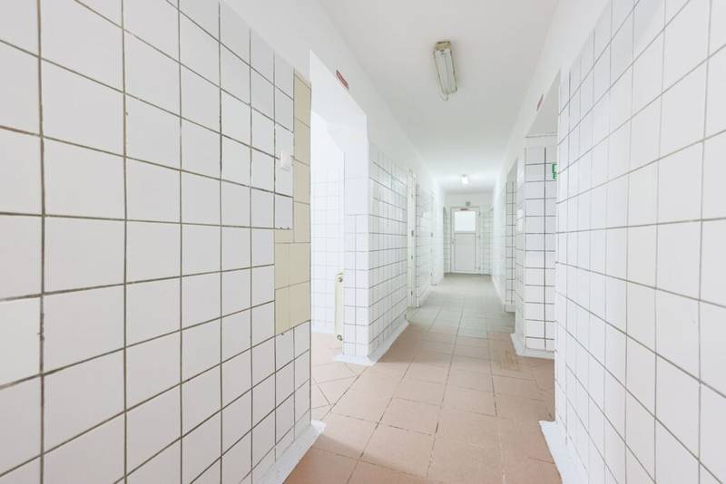 Spațiu ideal pentru birouri sau clinici De vânzare Spațiu ideal pentru birouri sau clinici în zona Ultracentral 9 camere Arad 3
