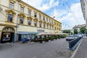 Apartament ultracentral Arad. Pretabil pentru birou. De vânzare Apartament ultracentral Arad. Pretabil pentru birou. în zona Ultracentral 2 camere 1 dormitor Arad 9