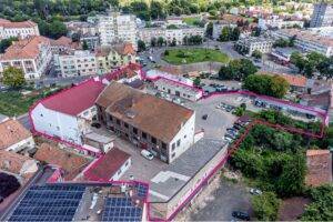 Oportunitate unică de investiție în centrul orașului Arad! De vânzare Oportunitate unică de investiție în centrul orașului Arad! în zona Central 38 camere Arad 5
