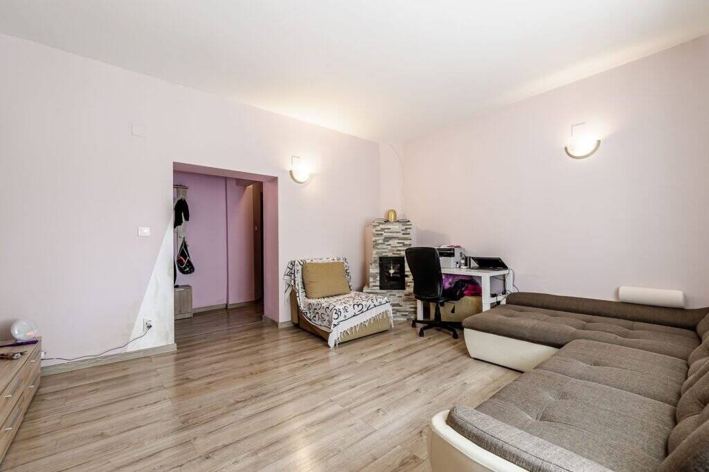 Apartament 2 camere spatios la casa individuala, zona centrala De vânzare Apartament 2 camere spatios la casa individuala, zona centrala în zona Ultracentral 2 camere 1 dormitor Arad 7