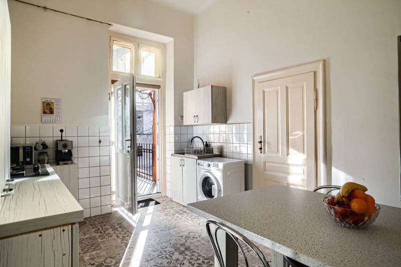 REZERVAT Apartament clasic cu 3 camere zona Podgoria De vânzare REZERVAT Apartament clasic cu 3 camere zona Podgoria în zona Ultracentral 3 camere 2 dormitoare Arad 7