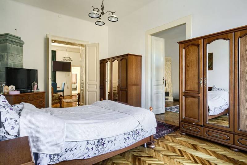 REZERVAT Apartament clasic cu 3 camere zona Podgoria De vânzare REZERVAT Apartament clasic cu 3 camere zona Podgoria în zona Ultracentral 3 camere 2 dormitoare Arad 8