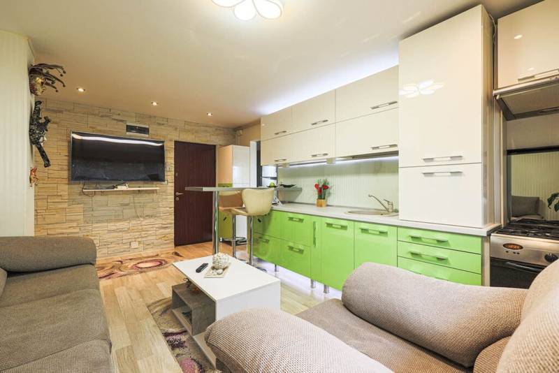 Acasă e locul unde creezi amintiri. Apartament cu 2 dormitoare. De vânzare Acasă e locul unde creezi amintiri. Apartament cu 2 dormitoare. în zona Alfa 2 camere 2 dormitoare Arad 3