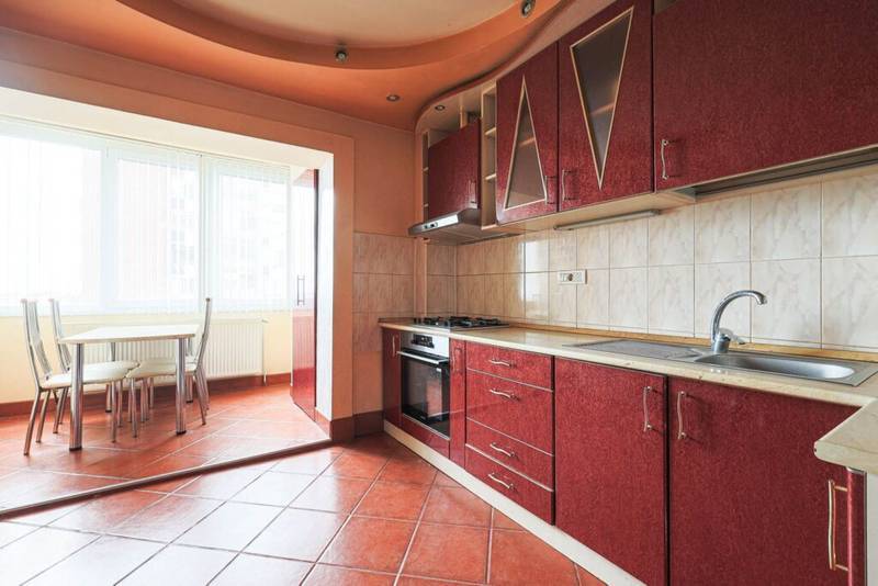 Ap. decomandat cu 3 camere, spațios și luminos, Micalaca, Zona 100 De vânzare Ap. decomandat cu 3 camere, spațios și luminos, Micalaca, Zona 100 în zona Micalaca 3 camere 2 dormitoare Arad 4