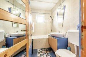 De vânzare REZERVAT Apartament cu 3 camere decomandat in Alfa Comision 0 în zona Alfa 3 camere 2 dormitoare Arad 8