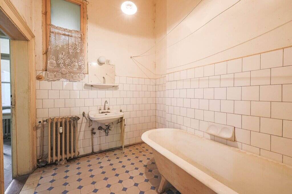 De vânzare Proprietate REZERVATĂ! Locație de exceptie în zona Ultracentral 4 camere 3 dormitoare Arad 12